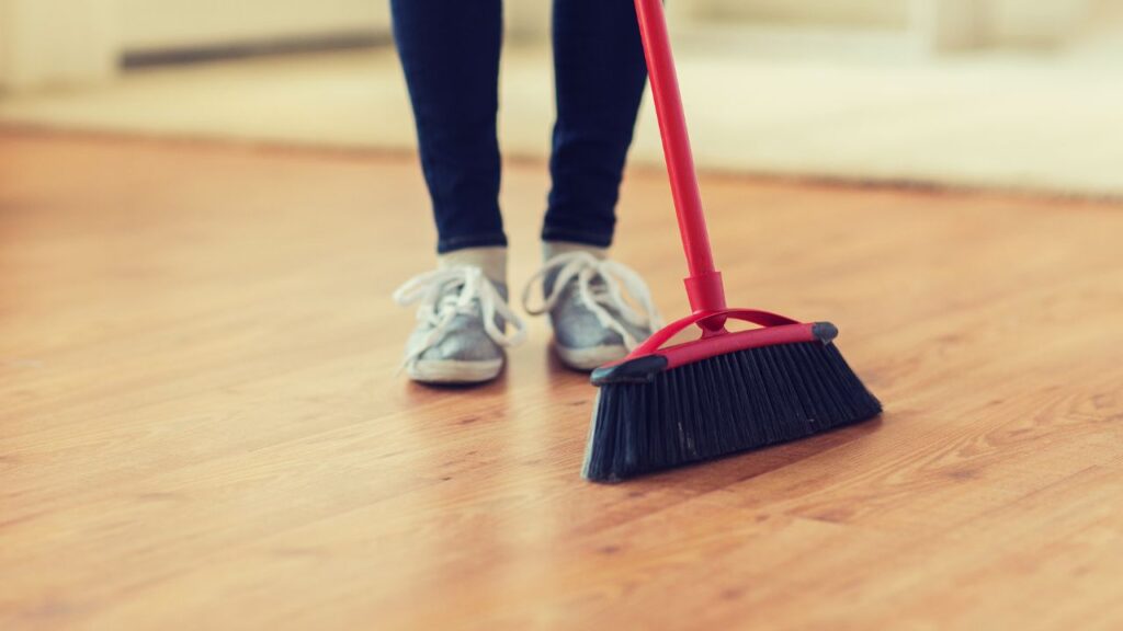 sweeping-linoleum-floors